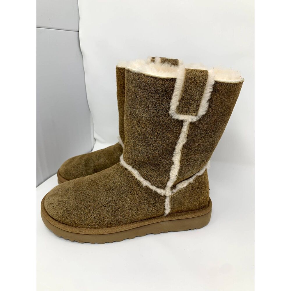 UGG Classic Short Spill Bomber Boots – Size 7, Chestnut, Women's